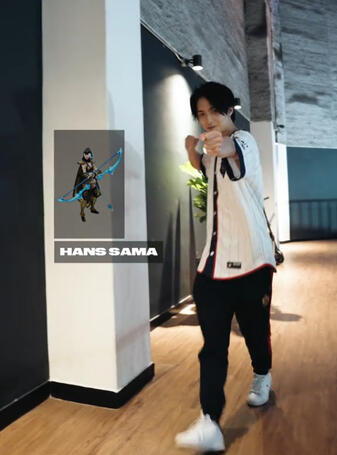 TikTok screenshot of G2 Esports and their Champions from Worlds 2023